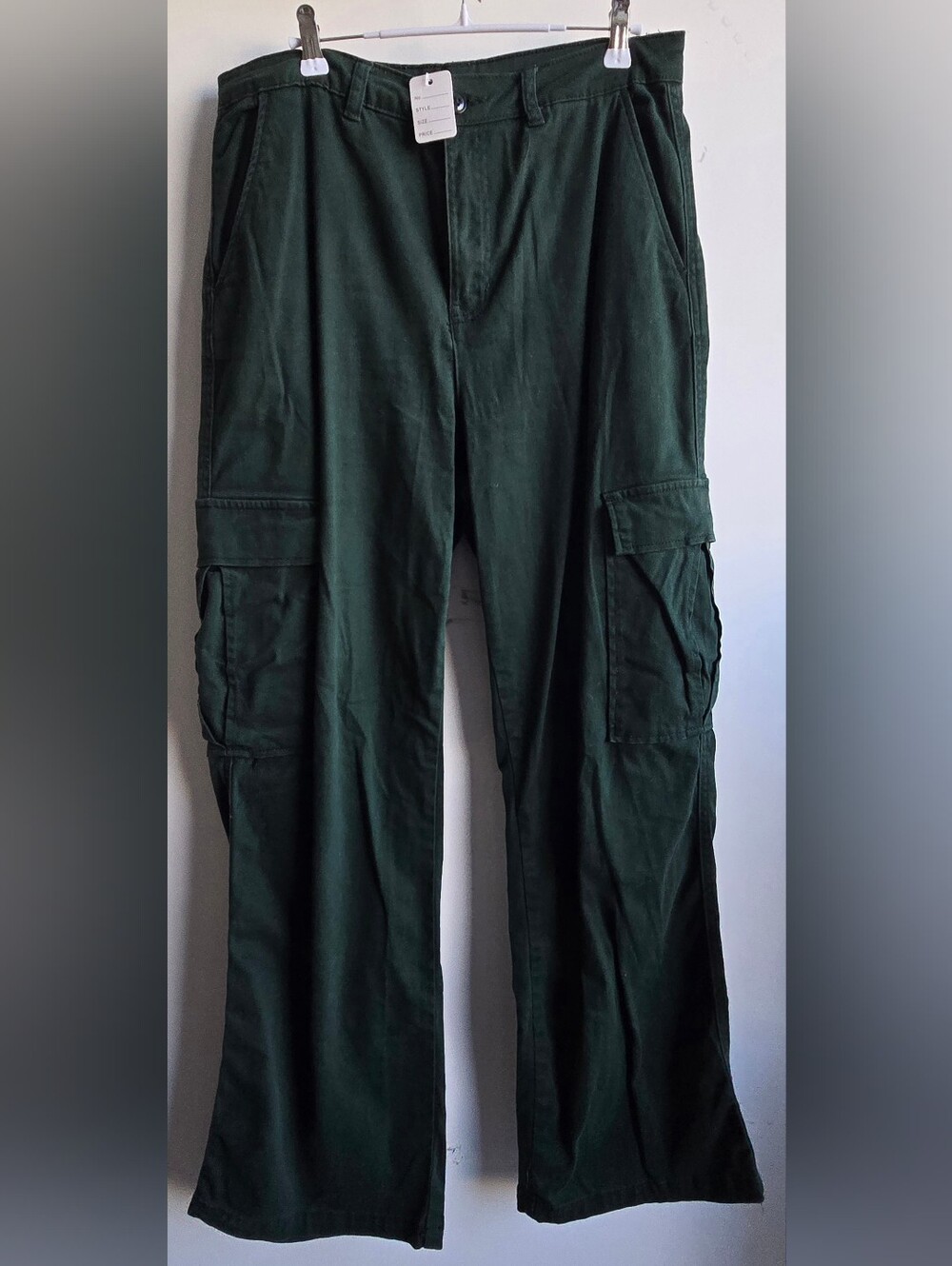 NoBo Wide Leg Cargo Pants in Green